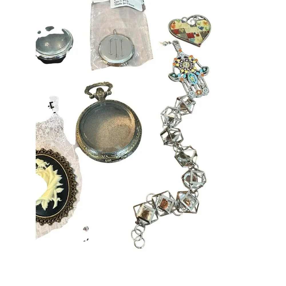 Necklace Pendants Lot Of 20+ Southwestern Feathers‎ Tassel Charm Butterfly Wood